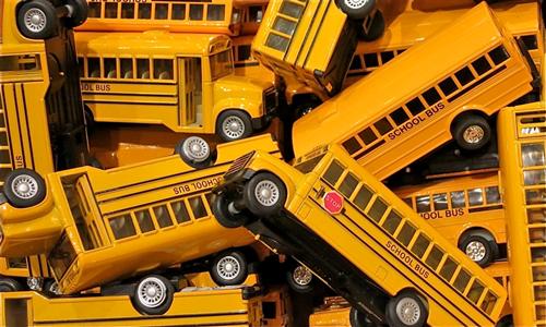 Photo of school busses taken by flickr user deanhochman 